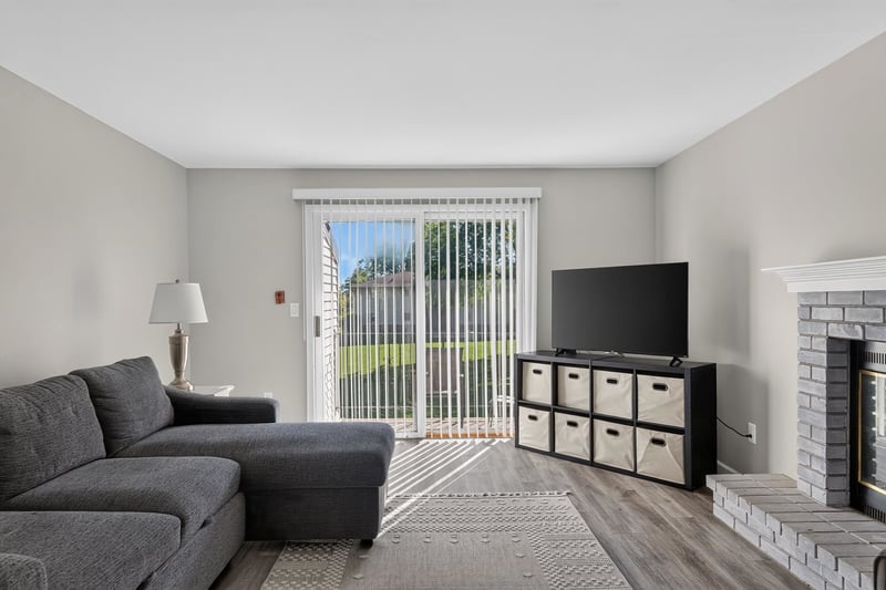 1757 Maricopa Dr #C, Oshkosh, WI 54904-8703