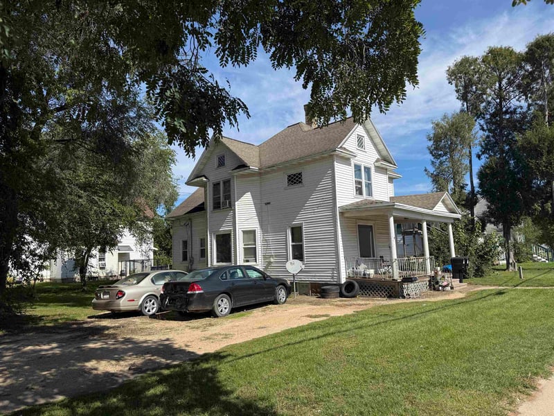 119 E Richmond St, Shawano, WI 54166-0000