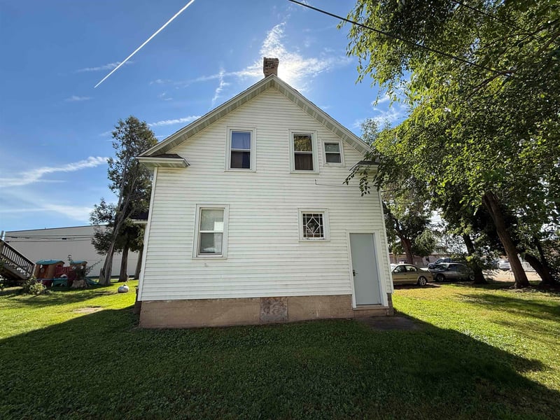 119 E Richmond St, Shawano, WI 54166-0000