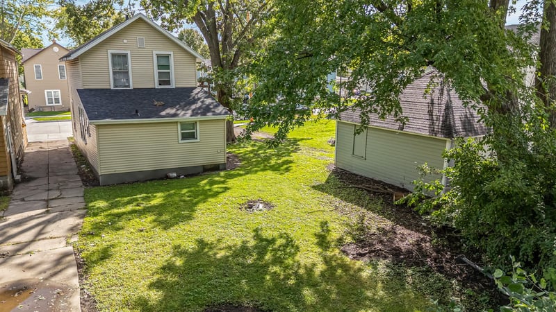 813 Cherry St, Oshkosh, WI 54901