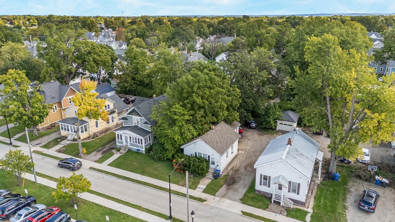 814 Mckinley St, Oshkosh, WI 54901