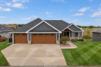 1768 Steiner Ln, Green Bay, WI 54313