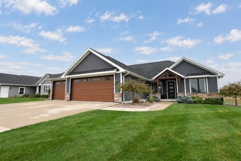 1768 Steiner Ln, Green Bay, WI 54313