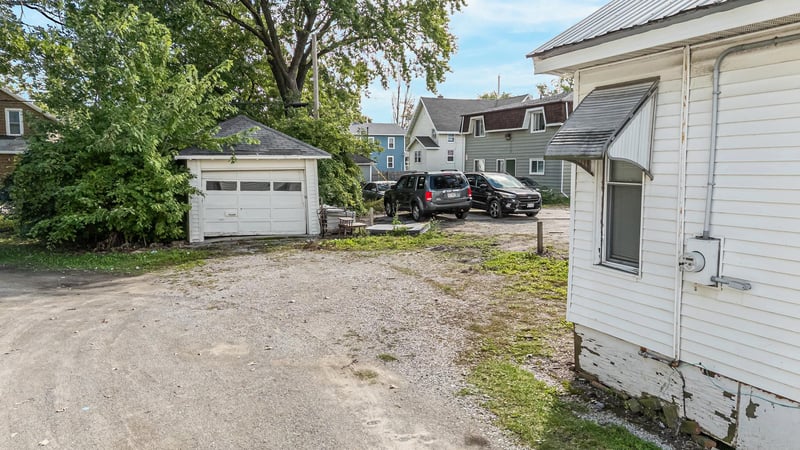 810 Mckinley St, Oshkosh, WI 54901