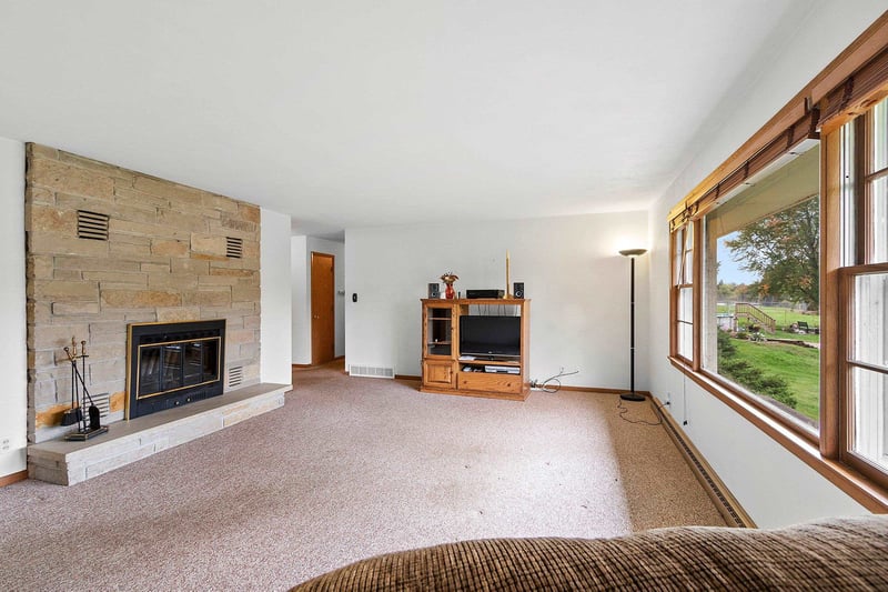 W12782 Elm St, Caroline, WI 54928