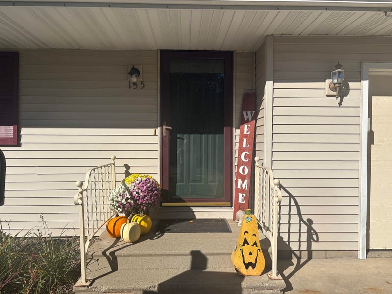 135 N Meadow St, Oshkosh, WI 54902