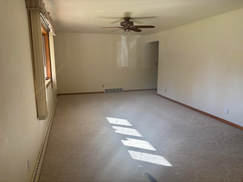 135 N Meadow St, Oshkosh, WI 54902