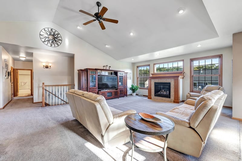 3551 Glen Abbey Dr, Green Bay, WI 54311