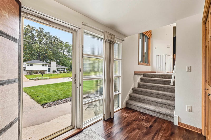 419 Simonet St, Allouez, WI 54301