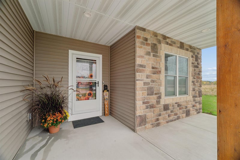 462 Rustic Ridge Dr, Brillion, WI 54110-2713