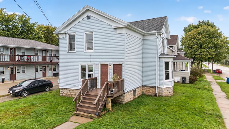 1108 Cherry St, Oshkosh, WI 54901