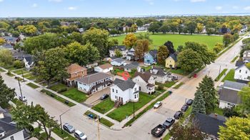 1108 Cherry St, Oshkosh, WI 54901