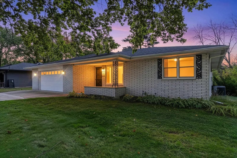 560 River Hts, Shawano, WI 54166-0000