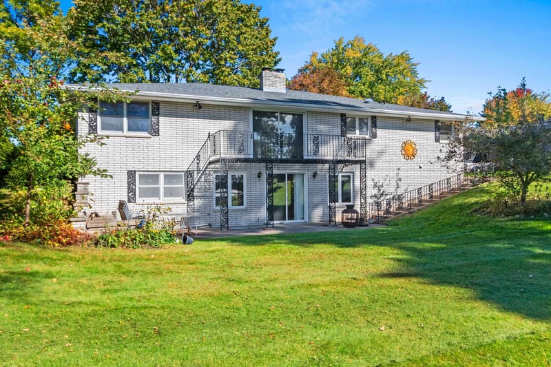 560 River Hts, Shawano, WI 54166-0000
