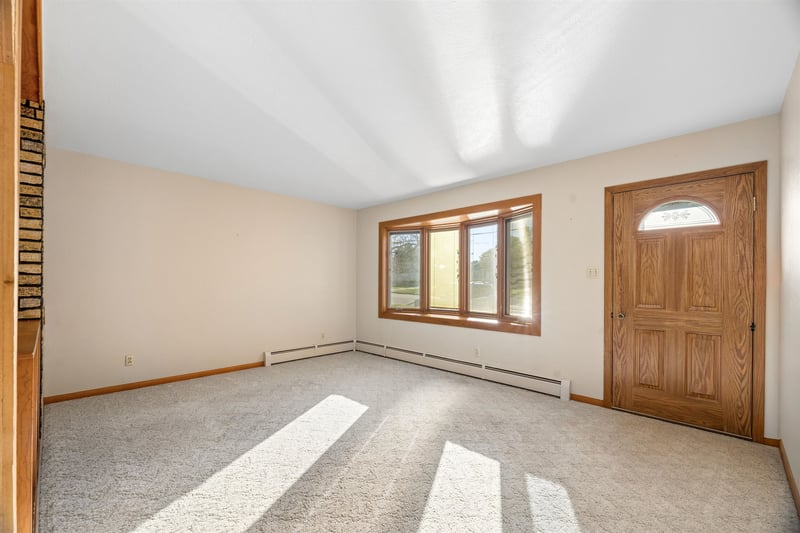 1606 Mason St, New Holstein, WI 53061
