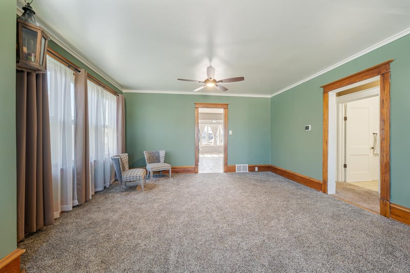 635 5th St, Menasha, WI 54952