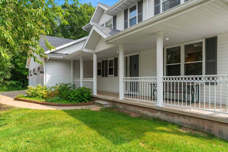 4415 Flagstone Ct, De Pere, WI 54115-9240