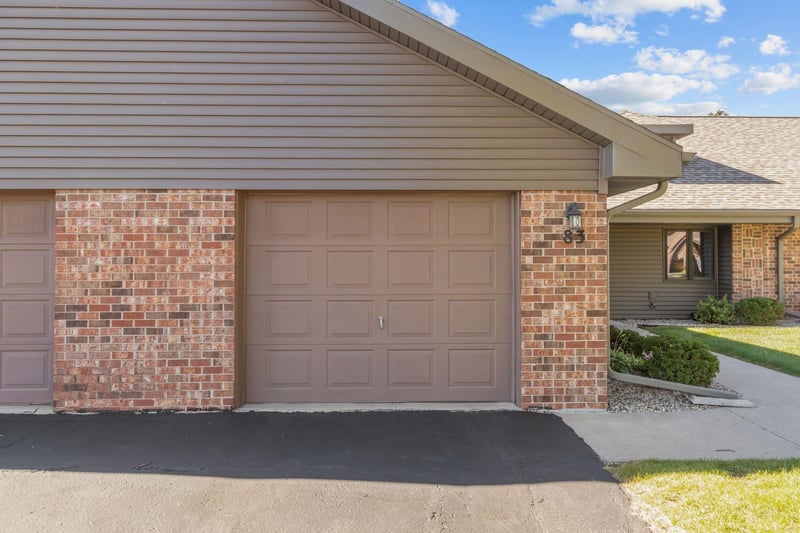 83 Spencer Village Ct, Appleton, WI 54914