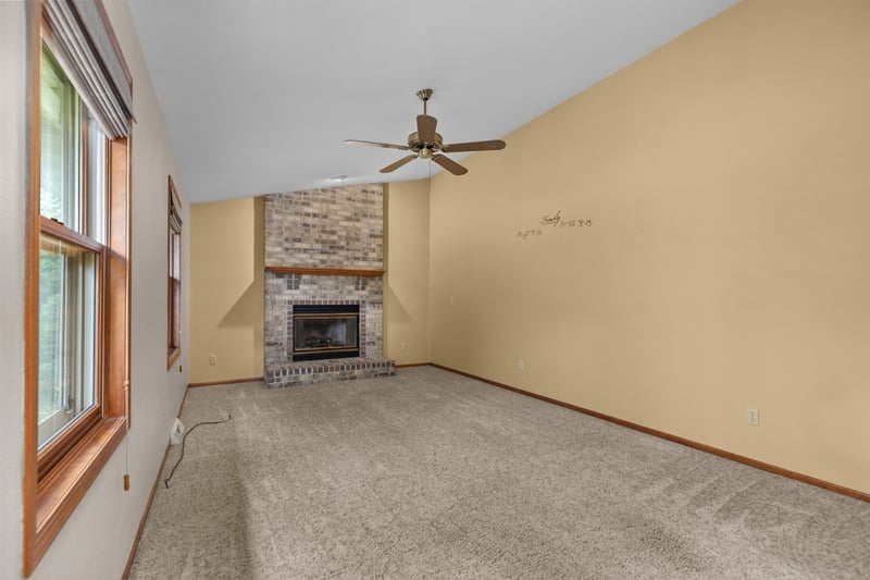 151 Graceland Dr, Oshkosh, WI 54904-7957