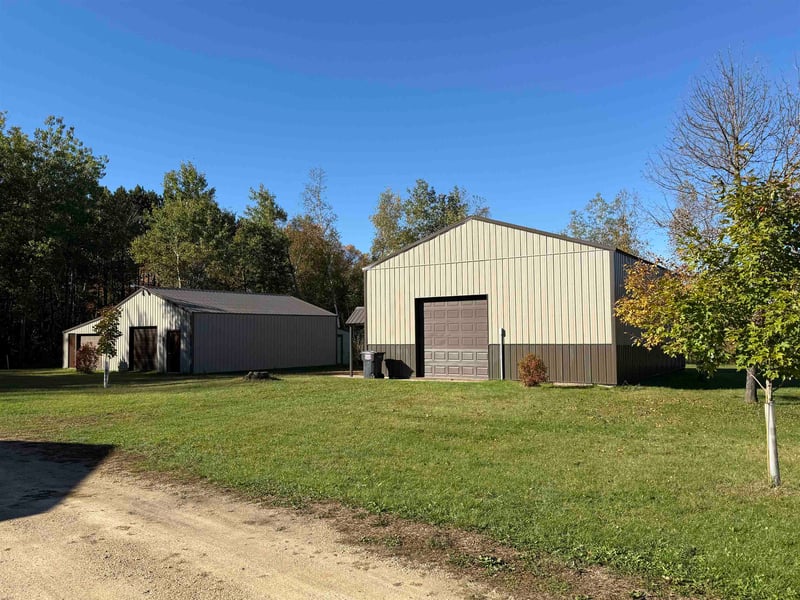 N6392 Blueberry Rd, Gresham, WI 54128