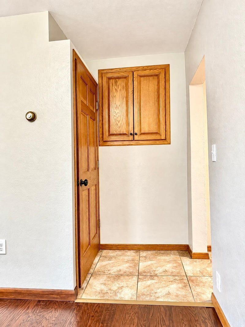 1141 S Oakland Ave, Green Bay, WI 54304