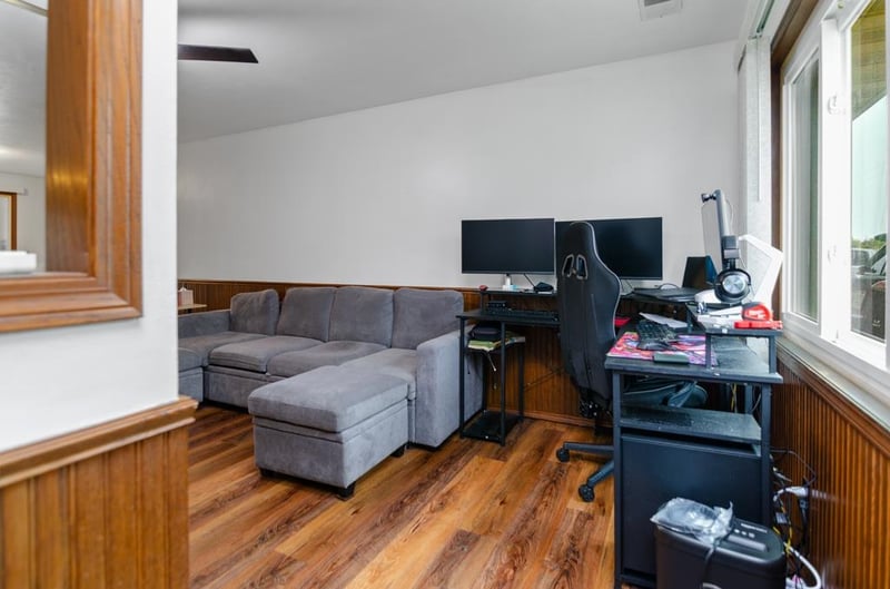 930 Abrams St, Green Bay, WI 54302-9999