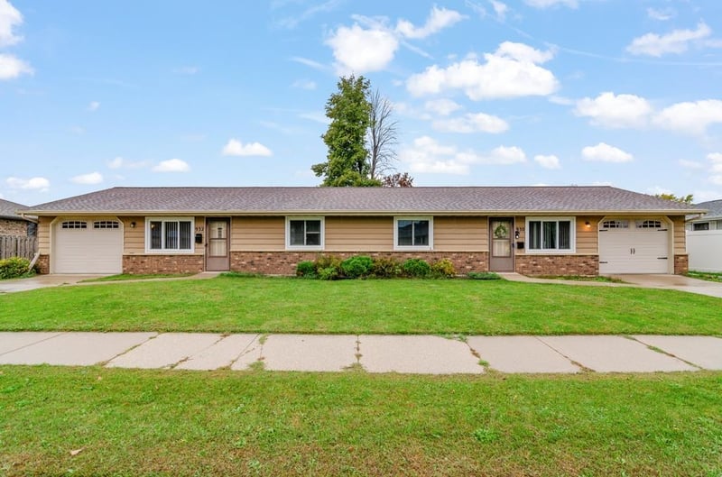 930 Abrams St, Green Bay, WI 54302-9999