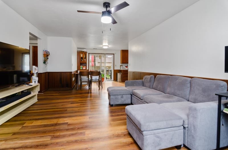 930 Abrams St, Green Bay, WI 54302-9999
