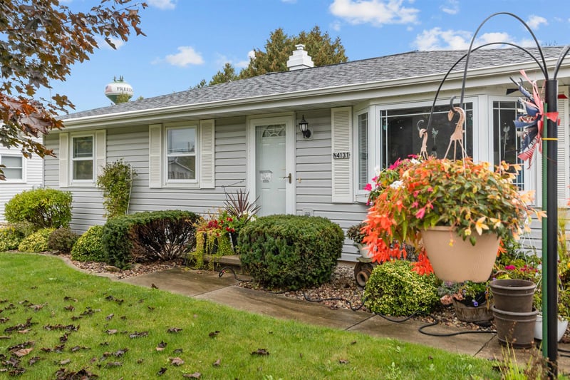 N4131 Garvey Ave, Freedom, WI 54130