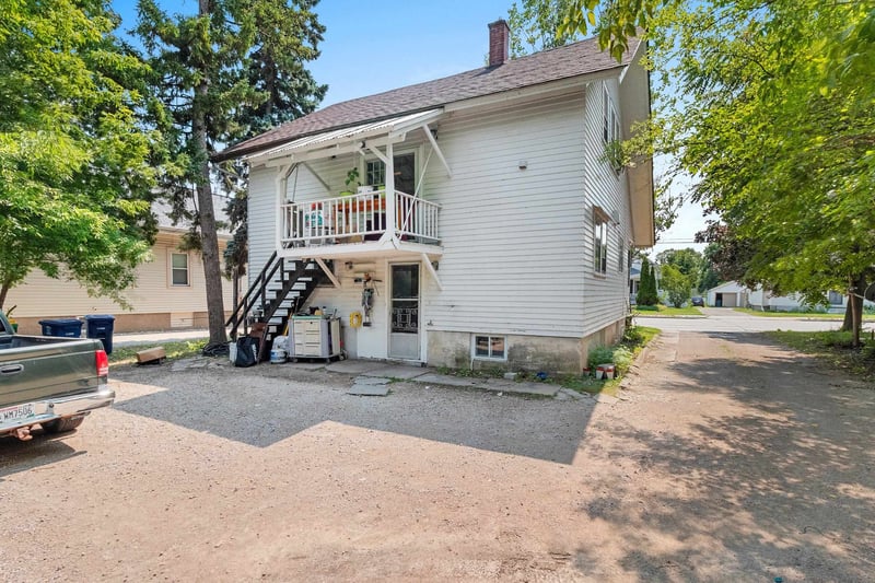 1435 E Mason St, Green Bay, WI 54301-0000