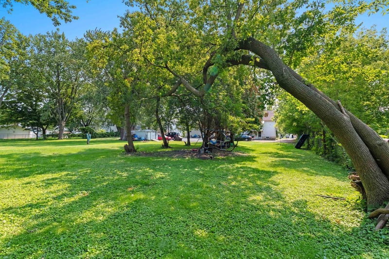 1435 E Mason St, Green Bay, WI 54301-0000