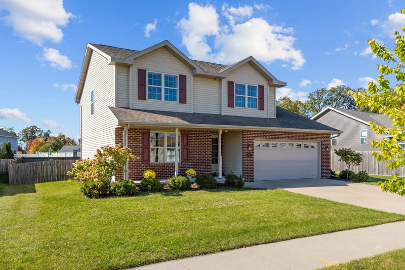 2505 Marathon Ave, Neenah, WI 54956