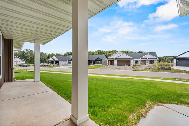 1400 Divinity Dr, De Pere, WI 54115