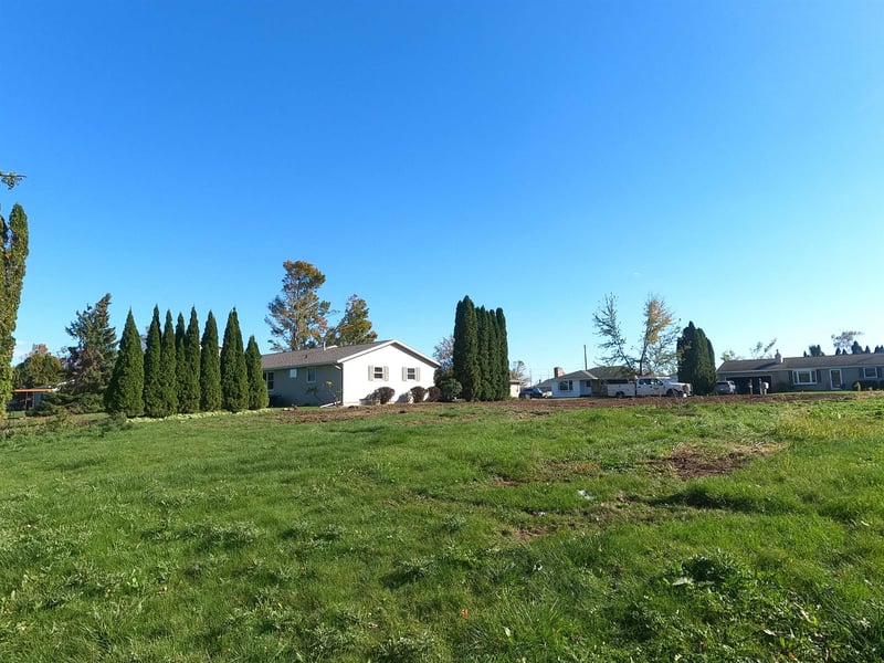 2020 Larkspur Dr, Appleton, WI 54915-1053
