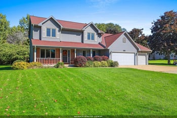 4072 Hackberry Ct, Green Bay, WI 54311-4308