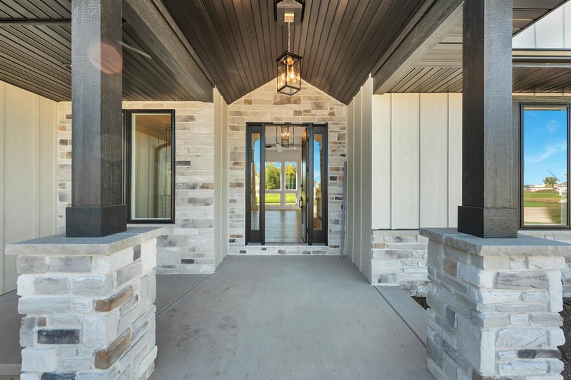 137 Beckerae Ct, Wrightstown, WI 54180