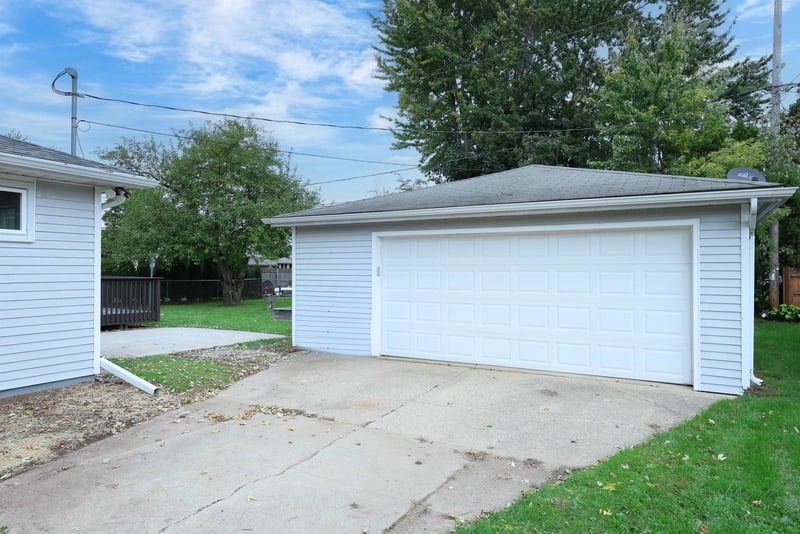 1630 E Glendale Ave, Appleton, WI 54911