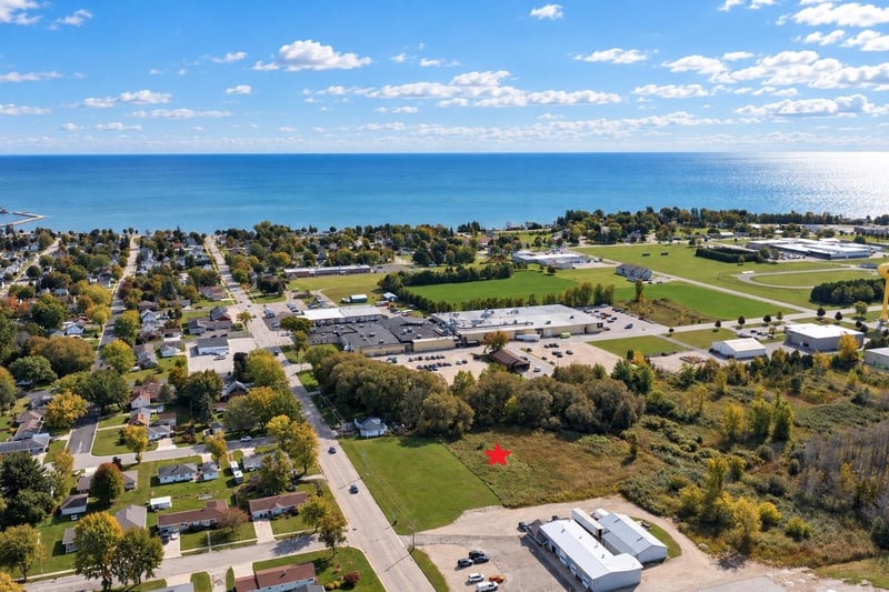 Jefferson St #F, Algoma, WI 54201