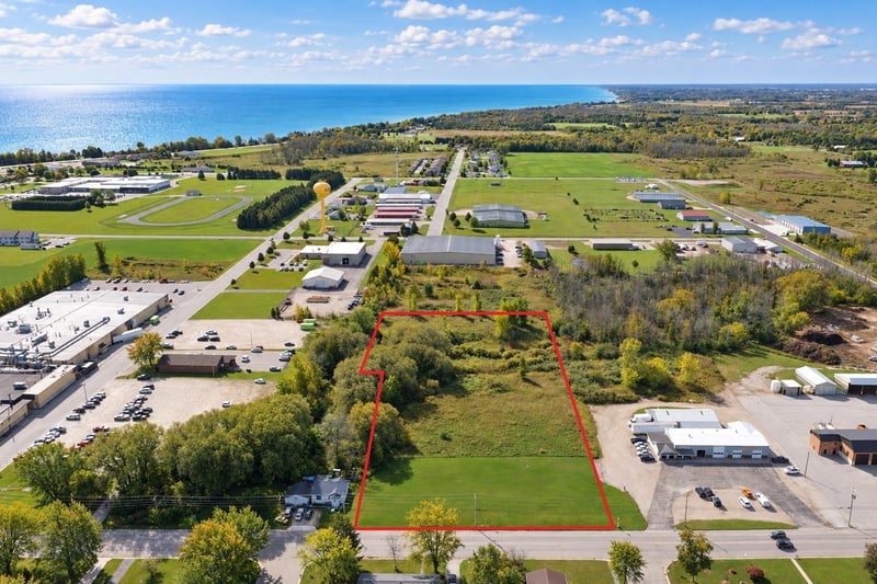 Jefferson St #F, Algoma, WI 54201