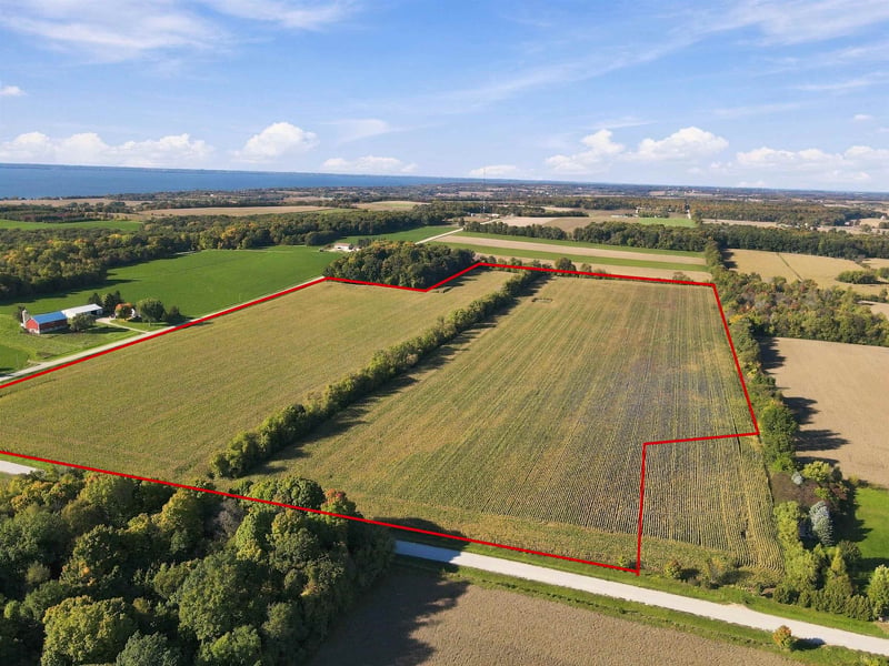 N Tower Rd, Chilton, WI 53014