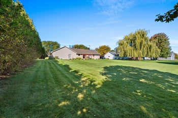 2832 Bay Settlement Rd, Green Bay, WI 54311