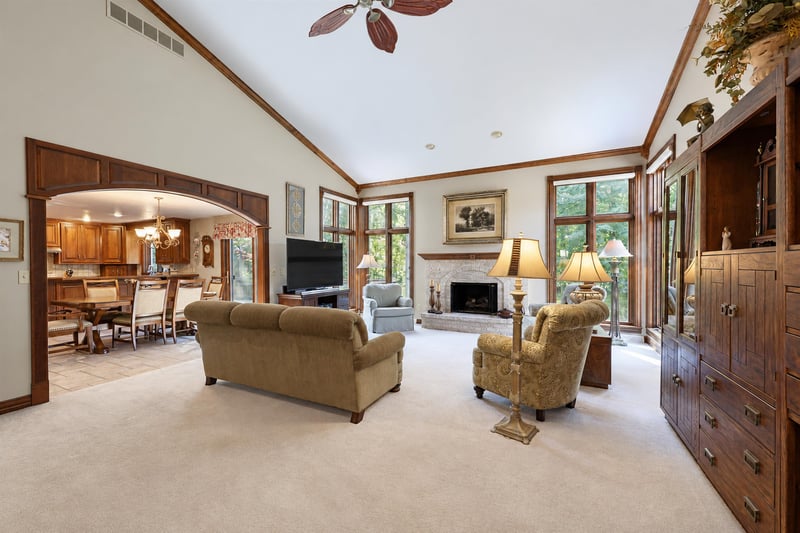 2879 Sweetfern Dr, Green Bay, WI 54313