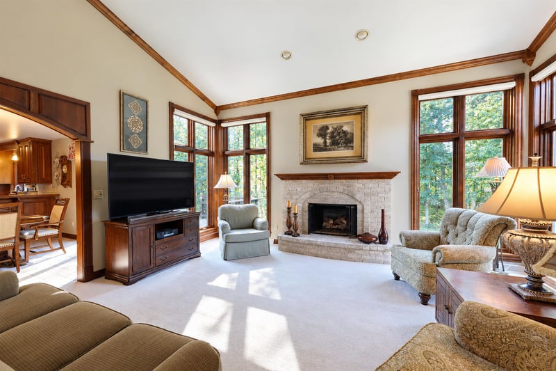2879 Sweetfern Dr, Green Bay, WI 54313