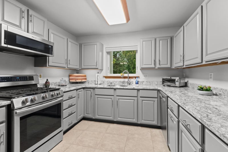 1013 S West Ave #C, Appleton, WI 54915