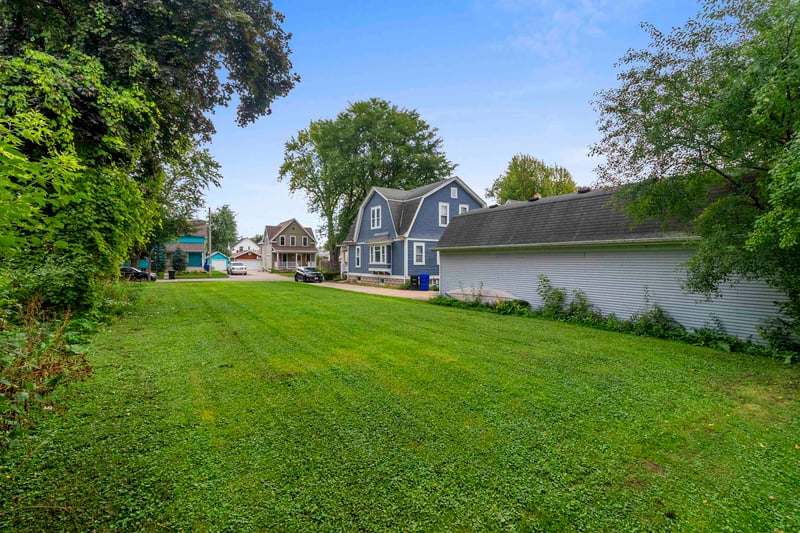 409 E Spring St, Appleton, WI 54911