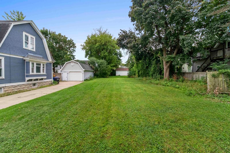 409 E Spring St, Appleton, WI 54911