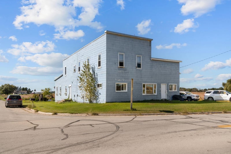 N4903 Ballard Rd, Appleton, WI 54913-9517