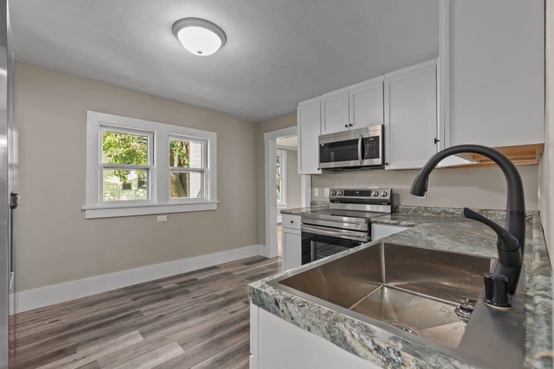 1021 Eastman St, Oshkosh, WI 54901