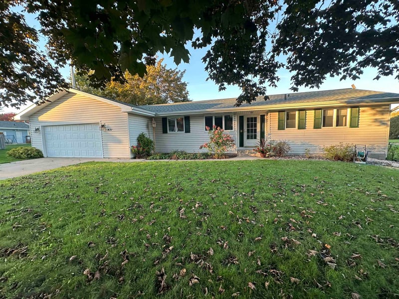 431 Schmidt Ave, Seymour, WI 54165