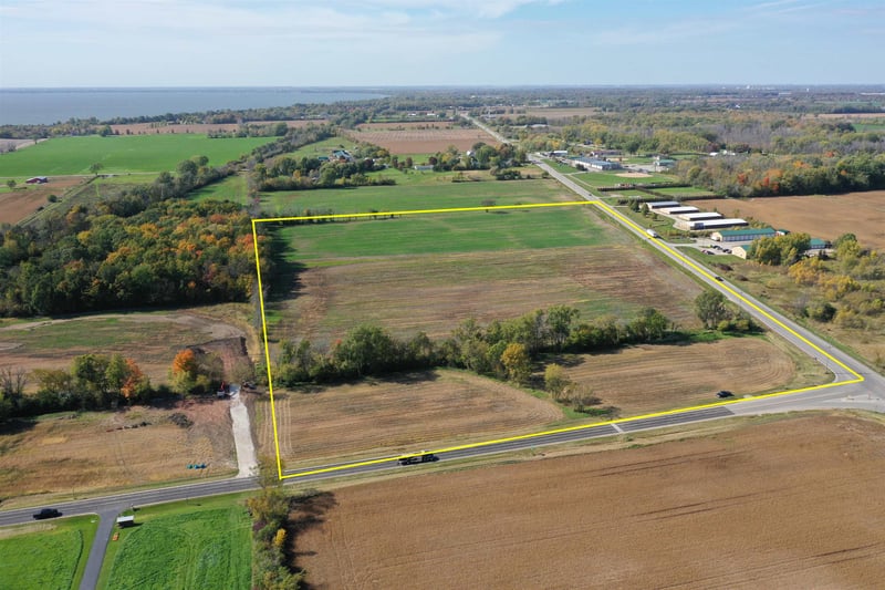 Hwy 114, Menasha, WI 54952